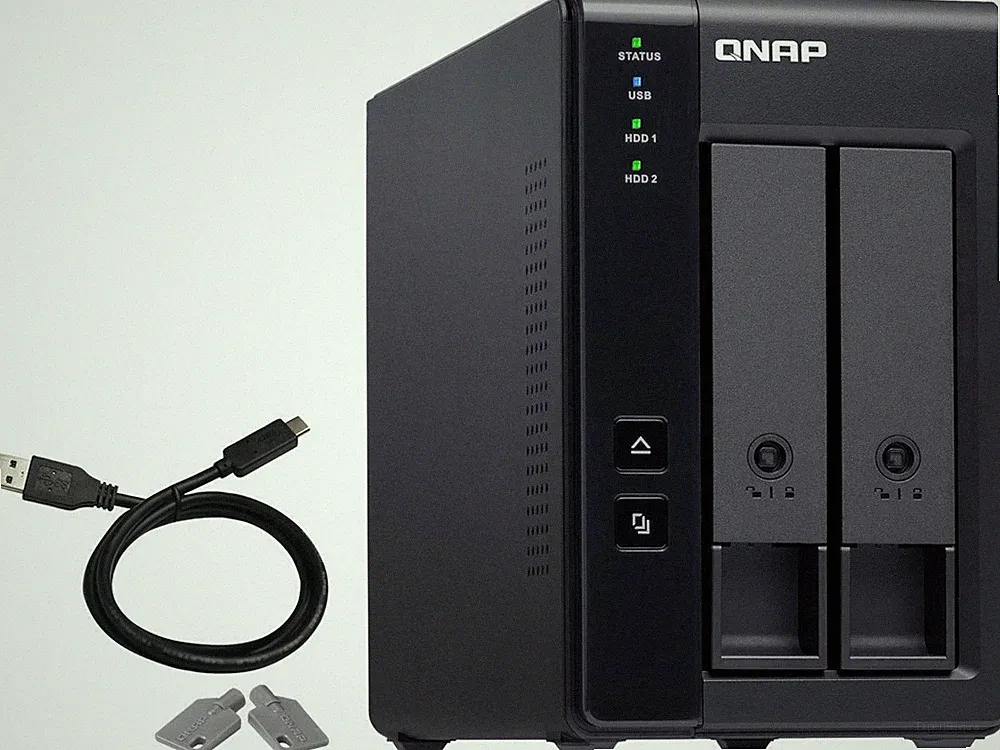 QNAP TR-002-US Diskless System 2 Bay USB Type-C Direct Attached Storage with Har