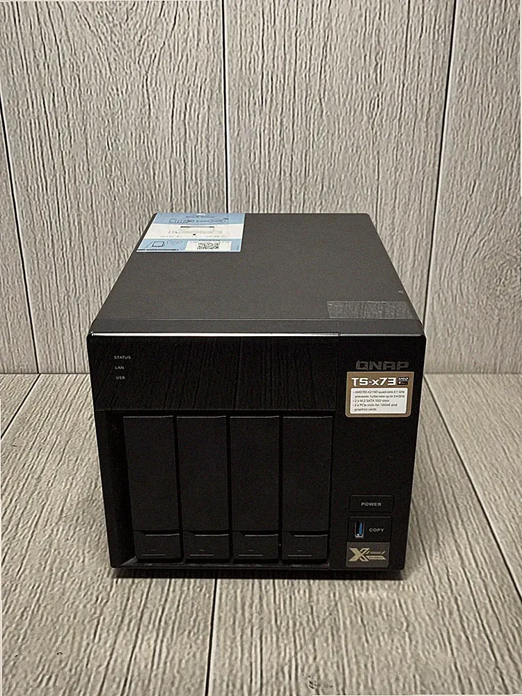 QNAP TS-473 Network Storage NAS 4x 2TB HDD 1x M.2 Sata 256GB SSD